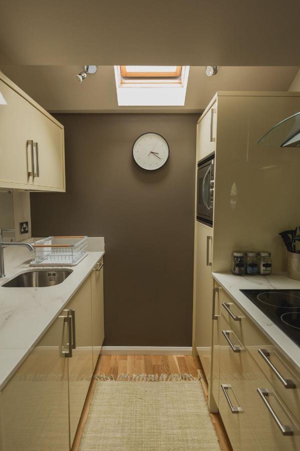 דרמנדרוכיט Crossroads Cottage מראה חיצוני תמונה
