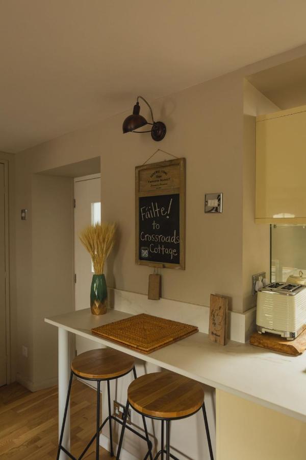 דרמנדרוכיט Crossroads Cottage מראה חיצוני תמונה